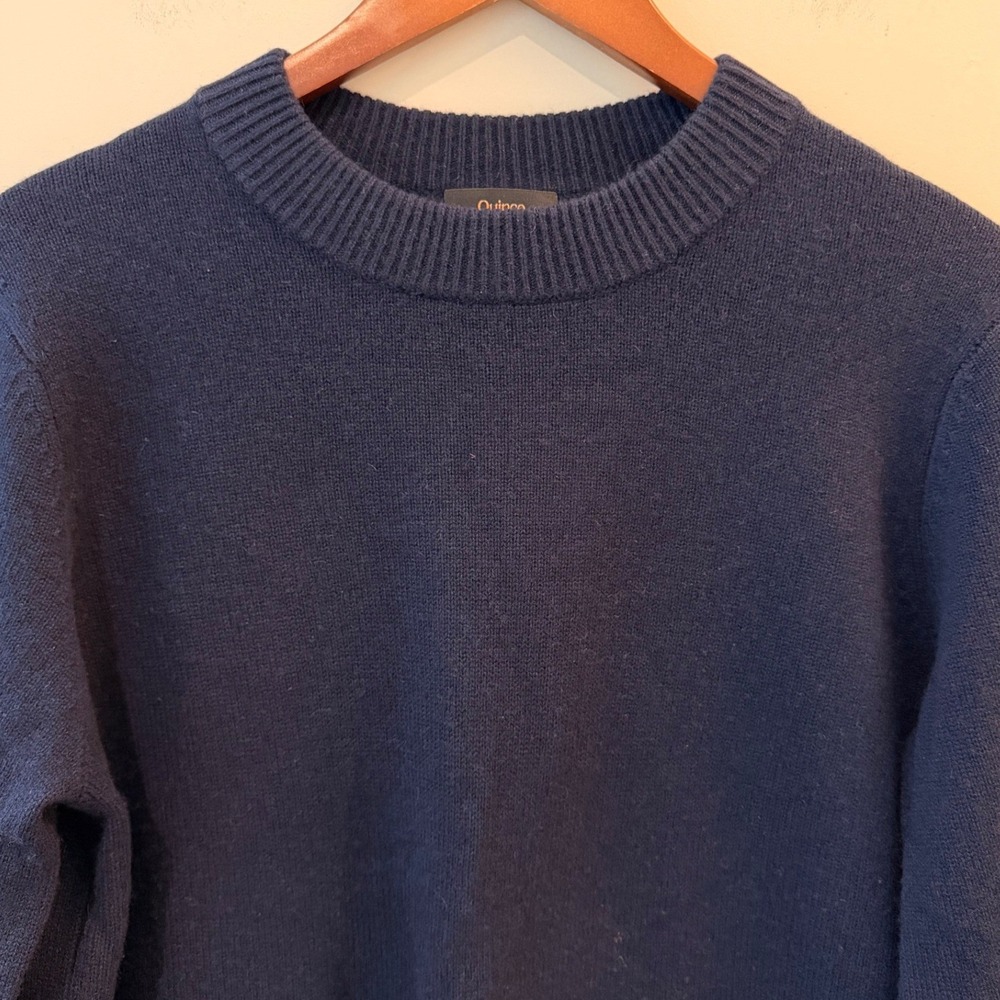Quince Mongolian Cashmere Oversized Crewneck Sweater Navy Small NWOT - Picture 3 of 12